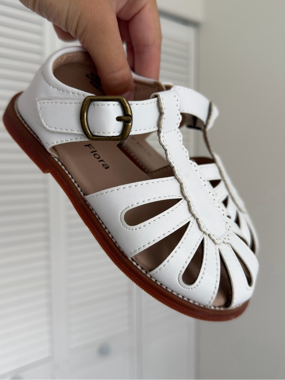 Felix & Flora White Faux Leather T-Strap Sandals Hook and Loop Buckle Size 10C